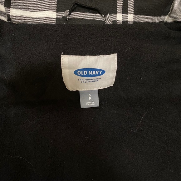 Old Navy Puffer Vest - Picture 2 of 3